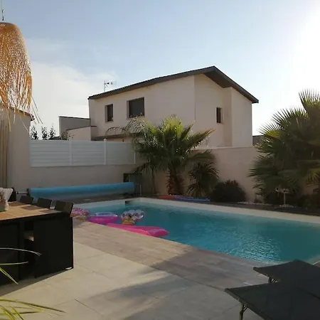 Вилла Confortable Avec Piscine *